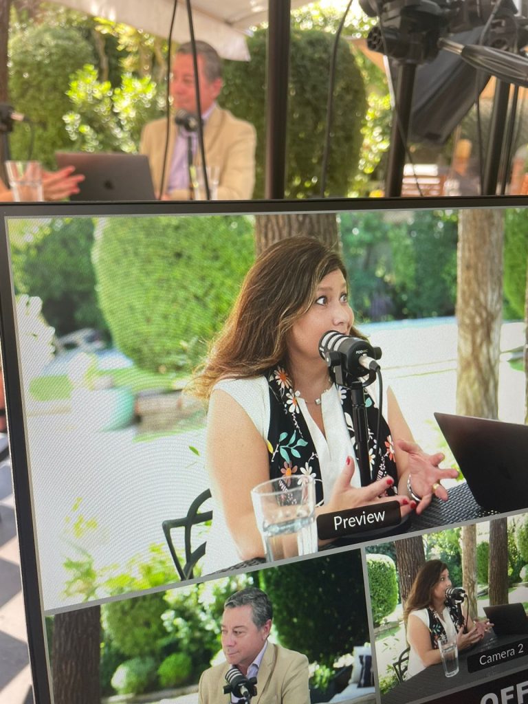 Presidenta de Comunidad Mujer analiza en podcast UDLA los avances en los derechos de las mujeres