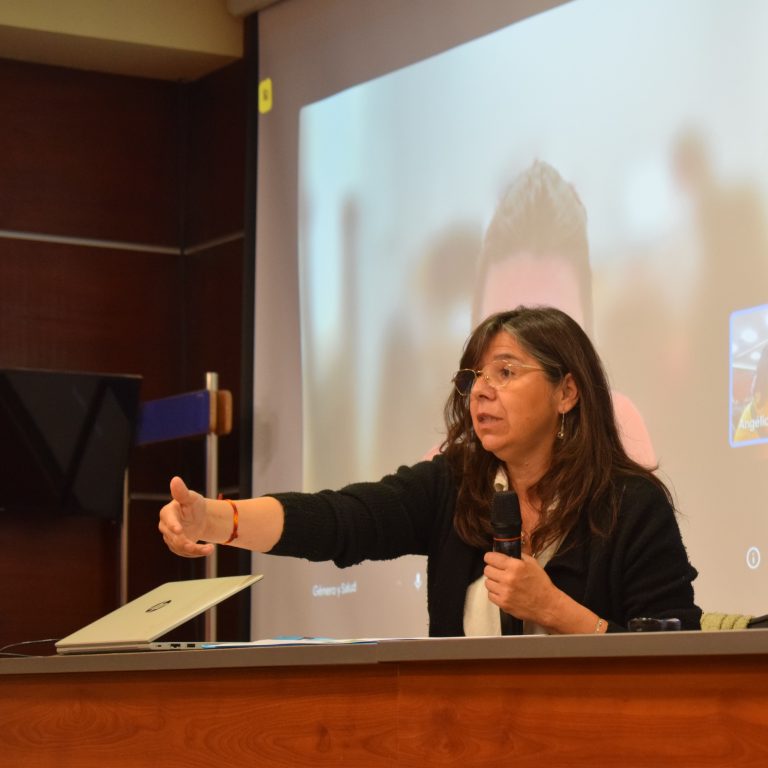 Académica investigadora de la Facultad de Salud y Ciencias Sociales expone artículo de inclusión educativa en Universidad de Concepción