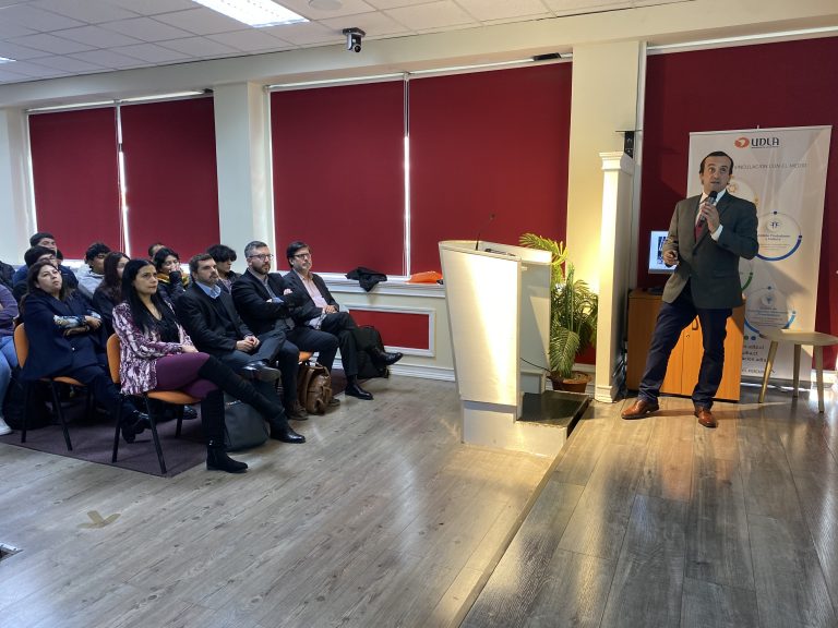 Estudiantes de Derecho de Sede Concepción profundizan sobre alternativas legales para enfrentar la insolvencia