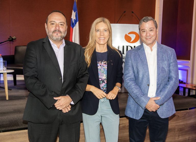 Escuela de Periodismo y Comunicaciones de UDLA inaugura sus actividades académicas analizando el futuro del periodismo y las comunicaciones