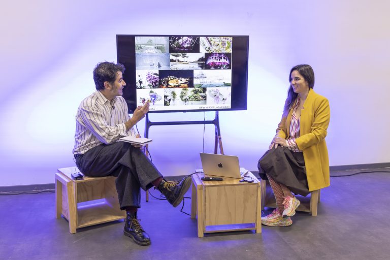 Académica de la Universidad de Alicante es la primera invitada al ciclo de conversaciones MOMENTO 2025