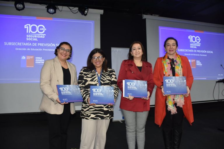 Seremi del Trabajo y Previsión Social presenta en Sede Viña del Mar el libro “100 Años de Seguridad Social en Chile”