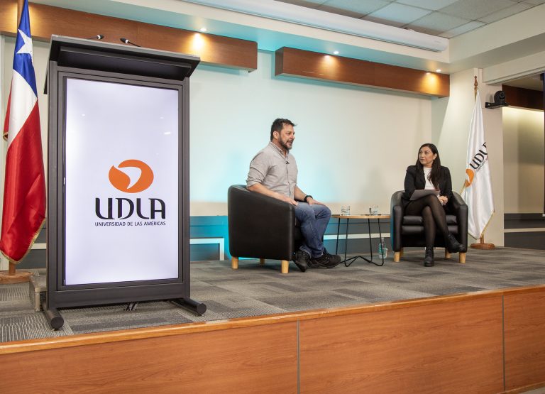 Escuela de Traducción UDLA realiza jornada sobre el rol clave del lenguaje en contextos globales