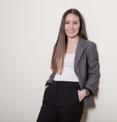 Investigación UDLA revela que adolescentes vulnerables tienen más riesgo de sufrir acoso sexual en internet