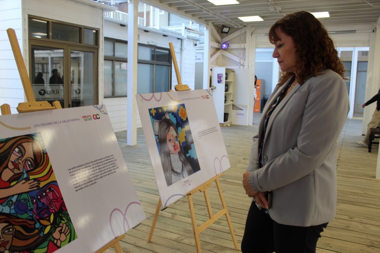 Arte y bienestar se unen en Sede Viña del Mar con la exposición “Los colores de la salud mental”