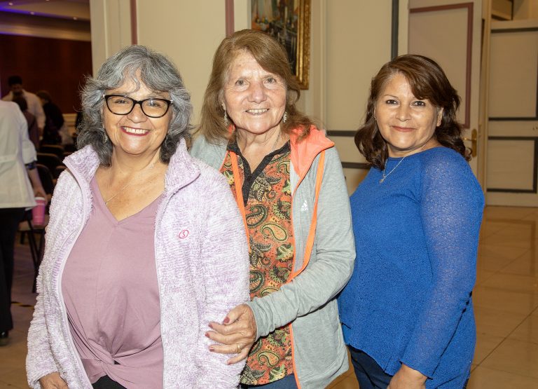 Personas mayores de diversas comunas comienzan nuevo ciclo formativo en UDLA