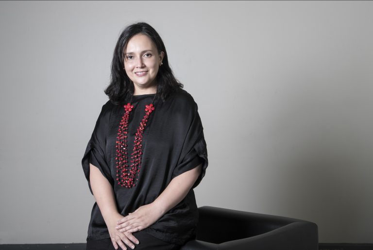 Académicos de UDLA publican artículo sobre educación interdisciplinaria en prestigiosa revista científica