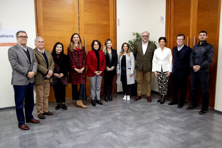 Miembros del Consejo Asesor de Empleabilidad dialogan sobre el sello de los egresados UDLA