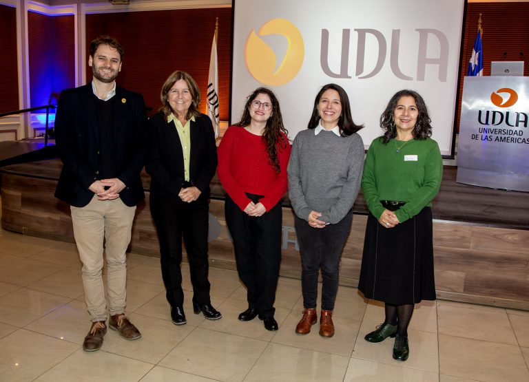 Facultad de Educación UDLA convoca a docentes, estudiantes y autoridades educativas en torno a la estrategia LEC