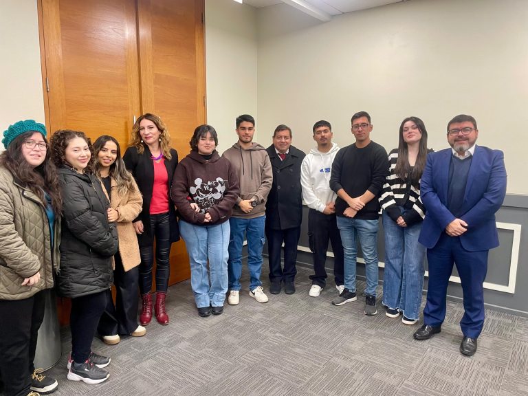 Primer Encuentro de Egresados de la Carrera de Administración Pública de UDLA