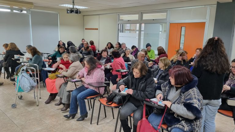 Estudiantes de Psicología UDLA implementan junto a la comunidad de La Florida una Escuela para Dirigentes