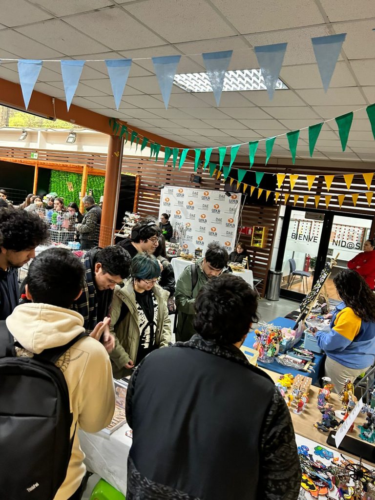 Feria Geek de UDLA: una experiencia de entretenimiento y comunidad en Sede Concepción