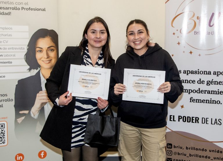 “Una experiencia súper enriquecedora”: el testimonio de dos participantes en el primer Programa de Mentorías de la Comunidad de Egresadas UDLA