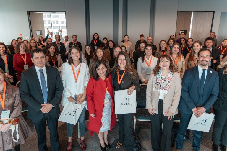 Con foco en liderazgo femenino en ciencia, tecnología e innovación UDLA lanza en Sede Viña del Mar proyecto UDLA+i