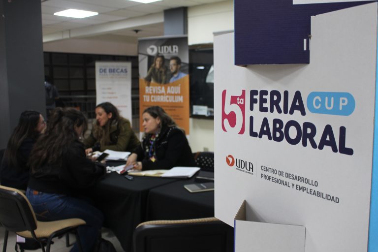 Centro de Desarrollo Profesional y Empleabilidad brinda servicio especializado de revisión de CV en todas las sedes de UDLA