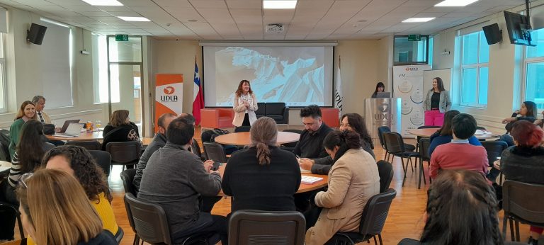 Jornadas de evaluación del Plan de Acompañamiento Académico fortalecen el desarrollo académico de estudiantes UDLA