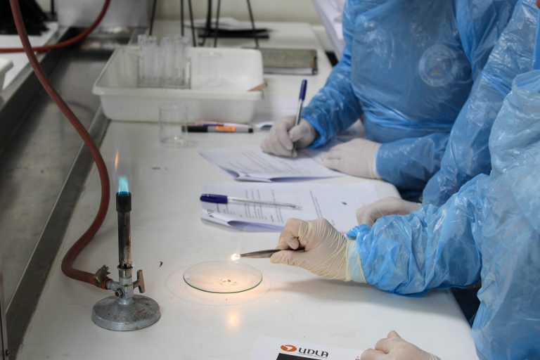 Estudiantes del Instituto Premilitar San Martín fortalecen su aprendizaje científico en Campus Maipú