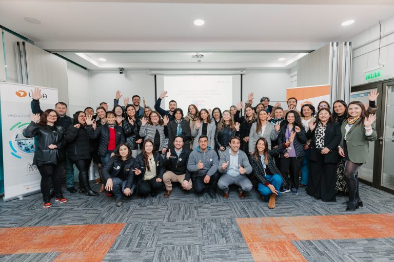 Sede Concepción avanza hacia el Sello Iguala Conciliación con la firma de compromiso junto a SernamEG