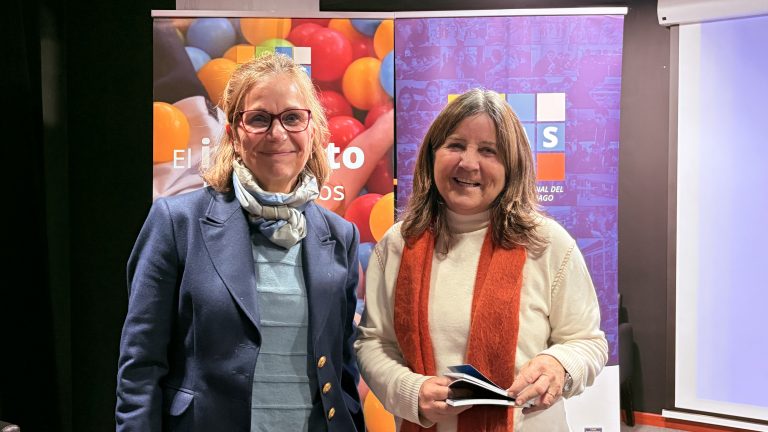 Facultad de Educación UDLA y Red CEAS sellan alianza para fortalecer la educación