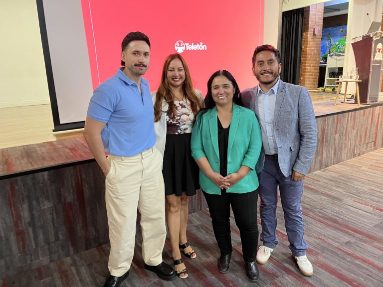 Académica de la Facultad de Educación reflexiona sobre la Inteligencia Artificial como aliada estratégica del quehacer docente en Jornada Nacional de Teletón