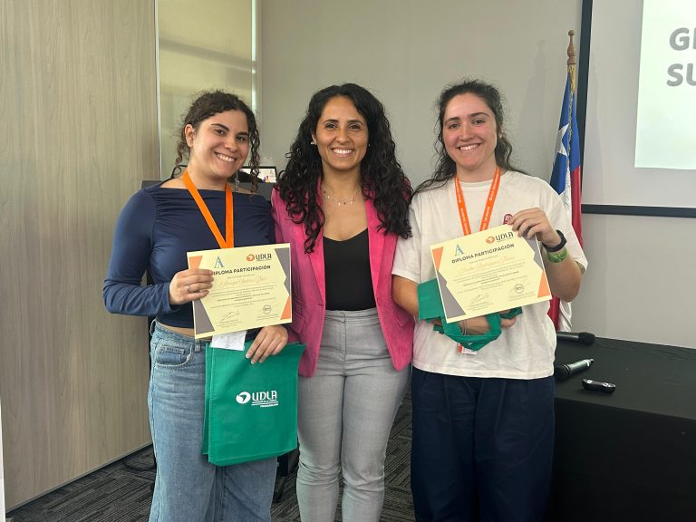 Sede Concepción conmemora el Día Mundial del Alzheimer con jornada enfocada en la detección temprana y el trabajo interdisciplinario