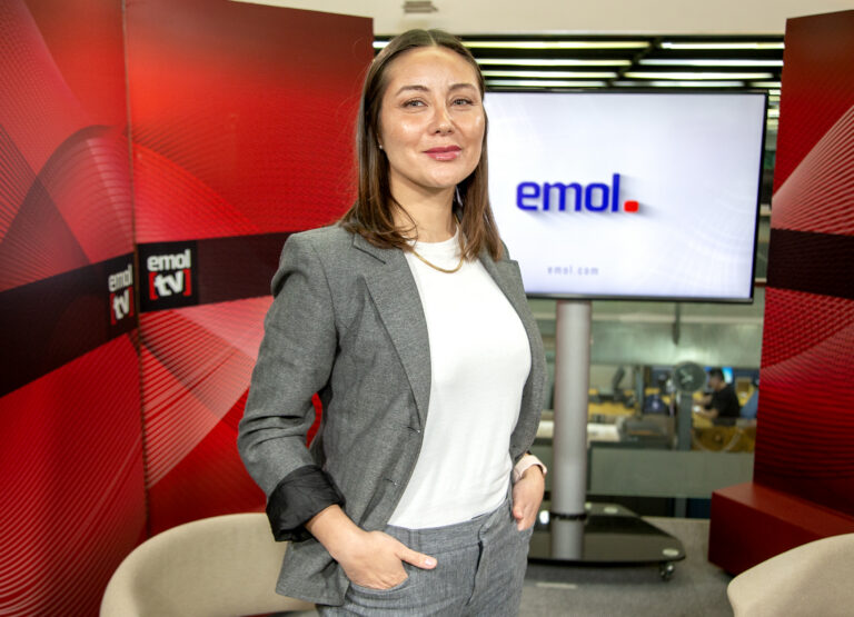 Investigadora de UDLA Mercedes Yeomans revela en entrevista con EmolTV el rol de las emociones para prevenir la depresión adolescente