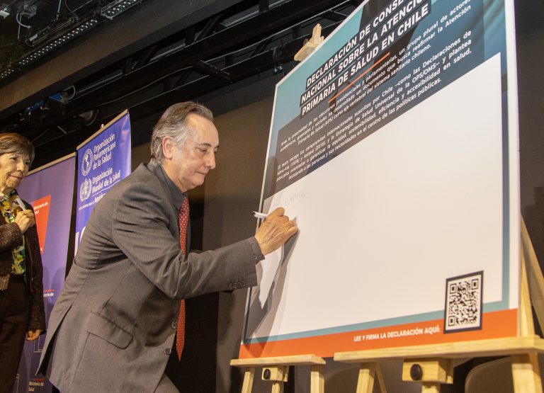 Decano Osvaldo Artaza lidera Declaración de Consenso Nacional sobre APS en Chile