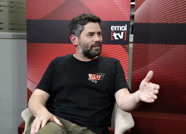 Pato Escala, cofundador del estudio Punkrobot y académico del Magíster en Animación y Creación, explica en EmolTV los pilares del nuevo programa de UDLA