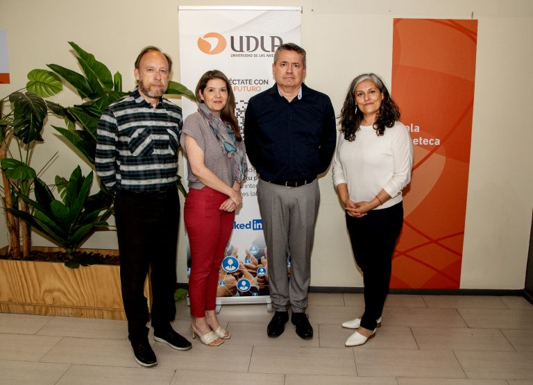 Egresados de la Escuela de Negocios se reúnen   en encuentro marcado por el networking y la colaboración profesional