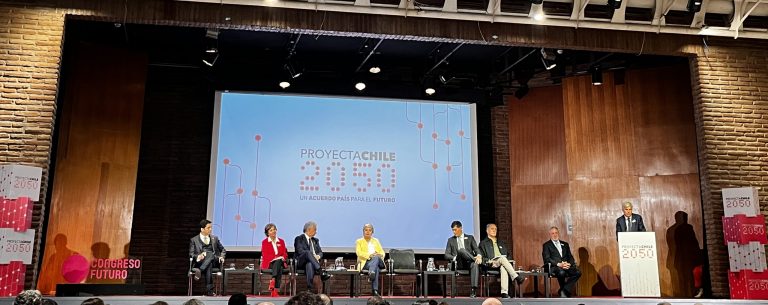 Investigadoras UDLA aportan a la reflexión nacional sobre salud y sistemas alimentarios en Proyecta Chile 2050