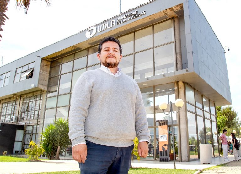 Académico de UDLA Cristian Ugaz asume presidencia de la Asociación Chilena de Bienestar Animal