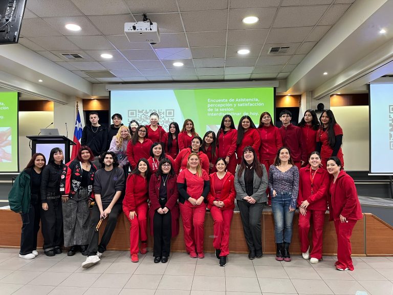 Escuelas de Obstetricia y Piscología de UDLA realizan encuentro interdisciplinar