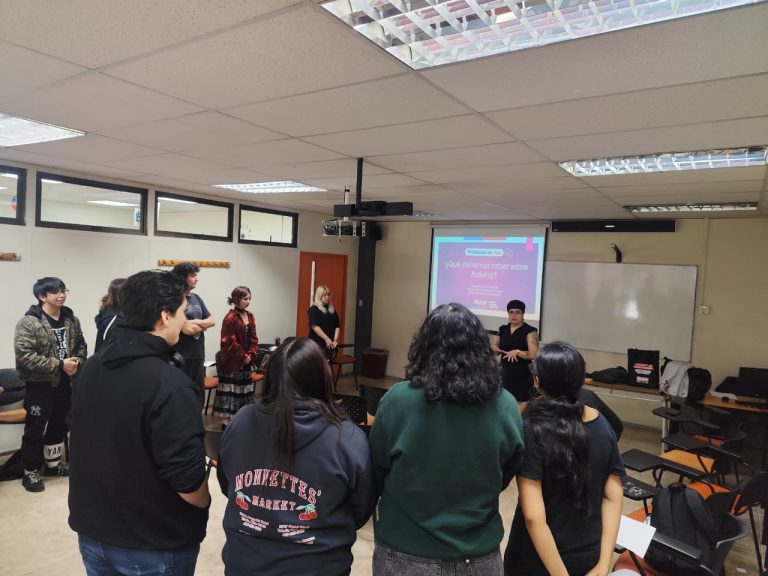 En el mes del lanzamiento de la campaña de Convivencia Integrativa, Injuv desarrolla talleres sobre bullying y ciberacoso en el Campus Santiago Centro