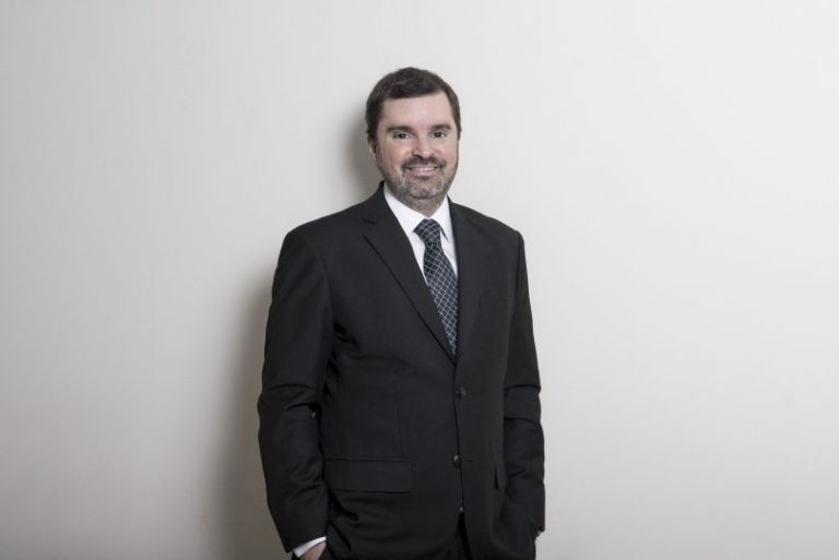 Formación cívica y compromiso democrático desde la Universidad