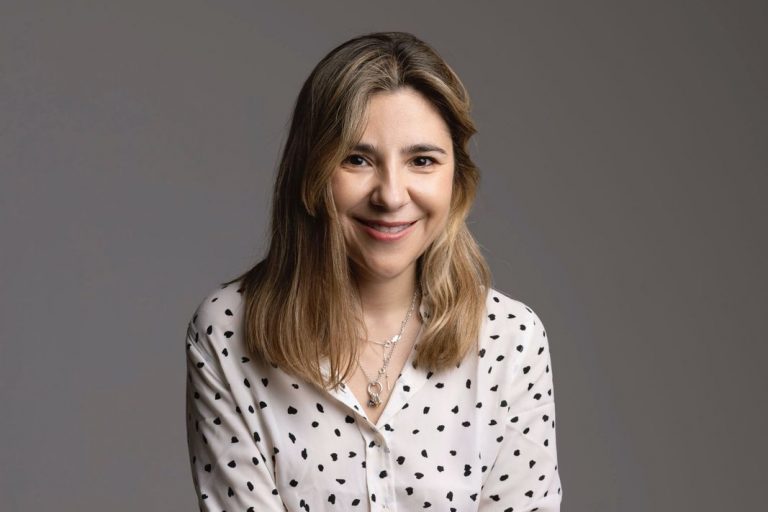 Académica de la Facultad de Salud y Ciencias Sociales destaca el impacto que tendrá el CECA en la formación en salud: “Redefine la docencia clínica”