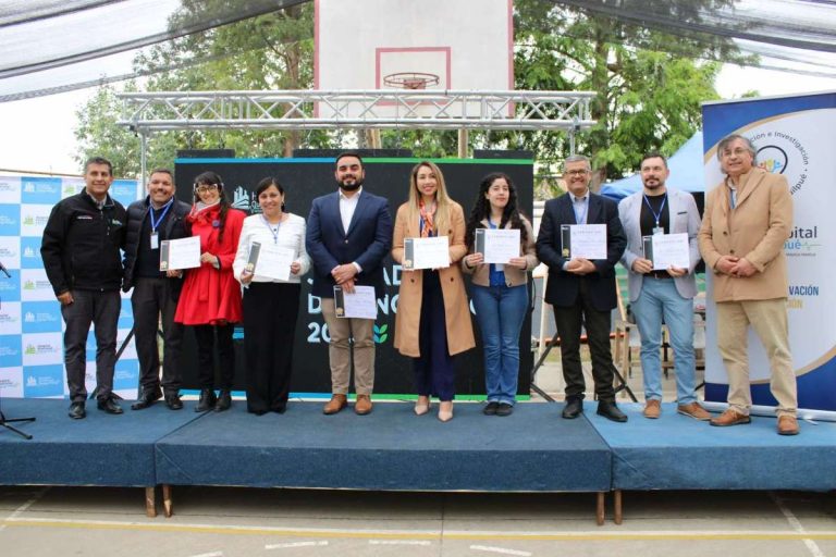 Directora de Desarrollo y Transferencia de UDLA expone sobre propiedad intelectual y registro de patentes en Hospital de Quilpué