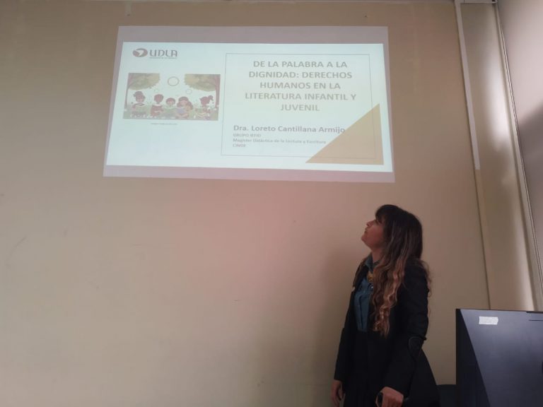 Dra. Loreto Cantillana, académica de la Facultad de Educación UDLA, expone en el Encuentro Nacional Utopías Por-Venir organizado por CLACSO.