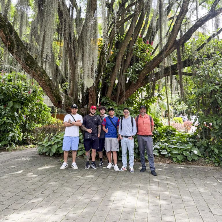Escuela de Construcción UDLA realiza pasantía internacional a Medellín para fortalecer vínculos con universidades colombianas