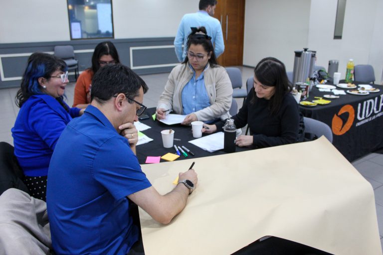 UDLA realiza capacitación sobre inclusión para académicos de los campus Santiago Centro y Providencia