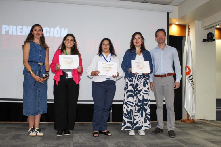 Egresada de Periodismo UDLA se adjudica fondo concursable con el proyecto Ruta EcoInclusión