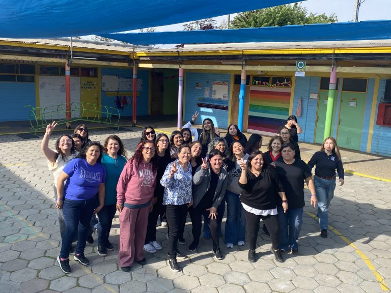 Escuela de Terapia Ocupacional UDLA realiza capacitación para educadoras del Jardín Infantil Emanuel de Maipú