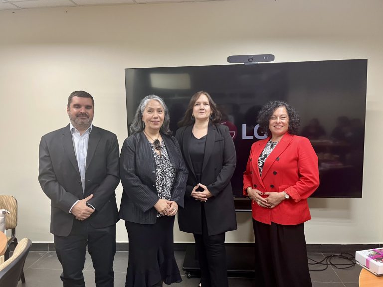 Escuela de Derecho de UDLA realiza conversatorio sobre movimientos financieros y deudores de alimentos