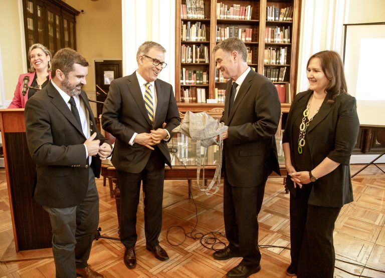 Presidente del Senado reconoce el aporte académico de UDLA y de su Observatorio de Gobernanza en materia de Democracia y Seguridad Pública