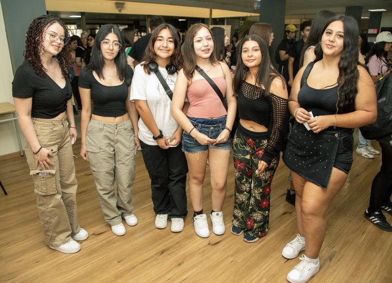 UDLA lanza programa “Promotores de Sostenibilidad” para fortalecer el liderazgo socioambiental estudiantil