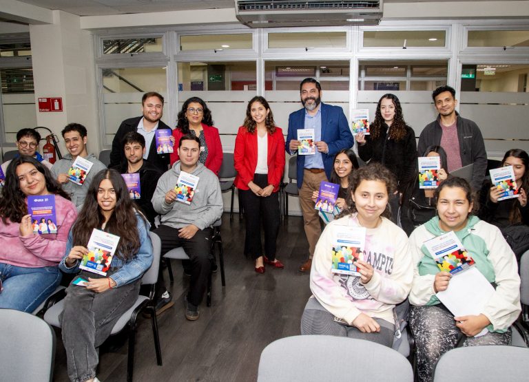 UDLA conmemora el 25N con exhibición de cortometrajes y reflexión en sus tres sedes