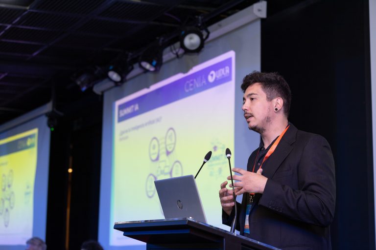 Summit IA Viña del Mar de UDLA aborda los desafíos y proyecciones de la inteligencia artificial en educación, derecho y sociedad