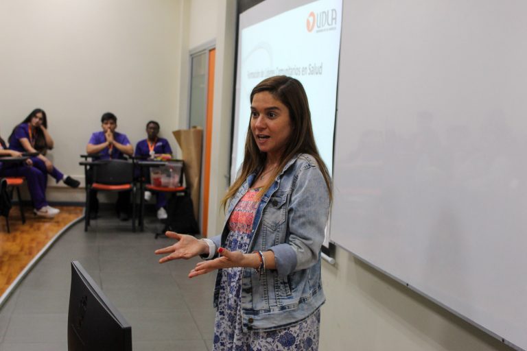 UDLA da inicio al programa Nutriendo Comunidades con foco en formación de líderes sociales en salud