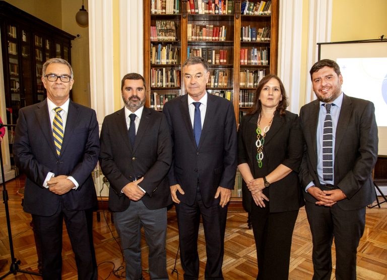 Facultad de Derecho UDLA lanza Observatorio de Gobernanza y presenta resultados de la Segunda Encuesta Nacional de Democracia y Seguridad Pública