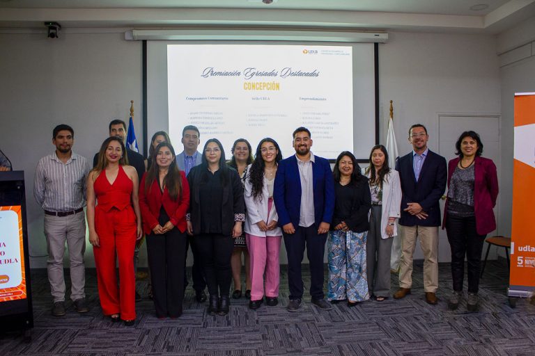 Sede Concepción de UDLA distingue a sus egresados destacados de 2025