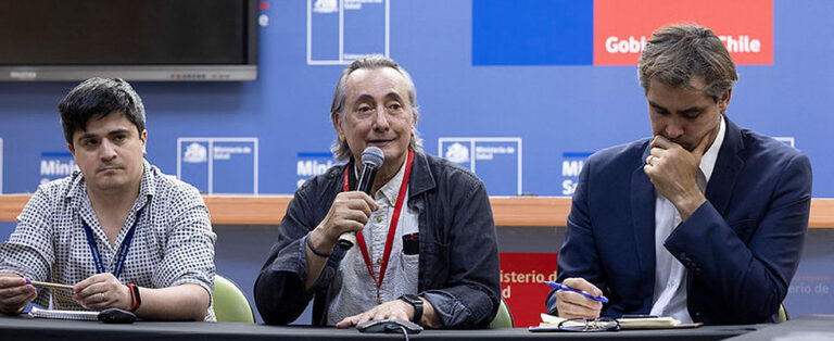 consejo asesor en conferencia